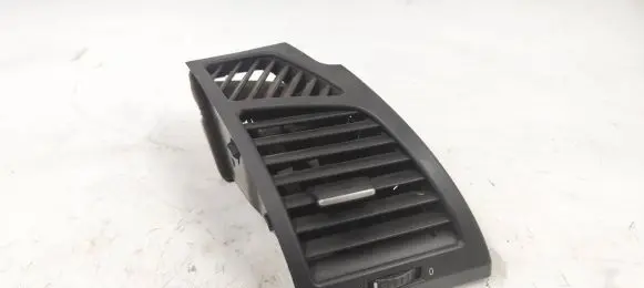 BMW 1 E82 E88 Dashboard side air vent grill/cover trim 7059188 81881690Z 18060