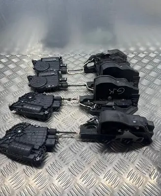 BMW 5 F10 F11 Front door soft close latching motor 7154516 7154515 7185689