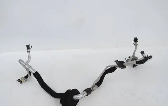 Volvo XC60 Air conditioning (A/C) pipe/hose 30742160 6G9N19D738DC