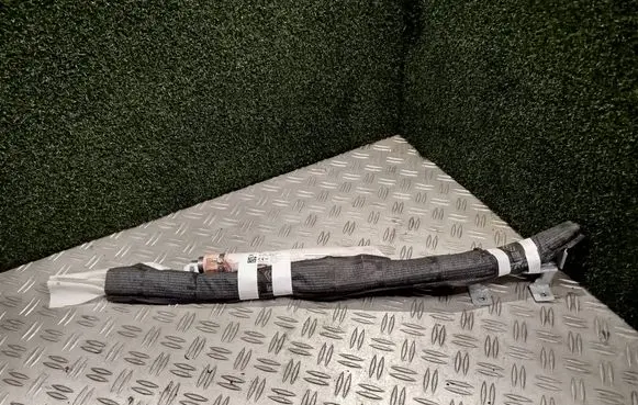 Roof airbag
