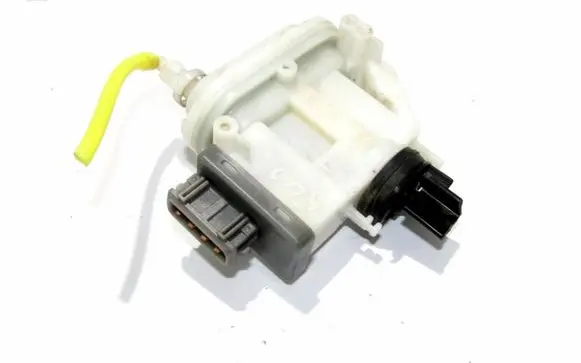 Volkswagen PASSAT B4 Central locking motor 3A0862153B