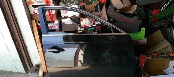 Audi A4 S4 B9 Front door 0000