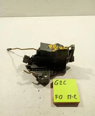 Mercedes-Benz C W203 Front door lock 97BG220K51AC