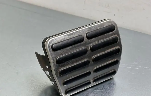 Volkswagen Passat Alltrack Brake pedal 1K0723131