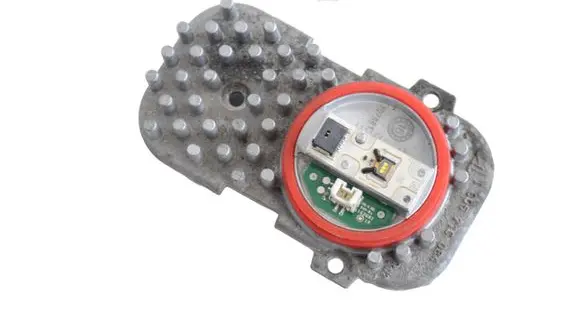 BMW 4 F32 F33 LED ballast control module 1305715084