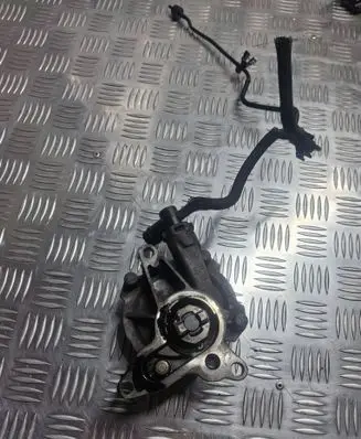 Opel Vivaro Vacuum pump