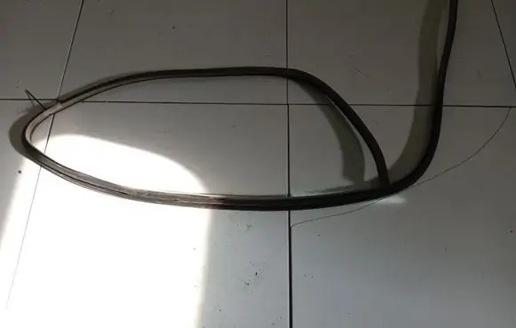 Toyota Yaris Rubber seal front coupe door 