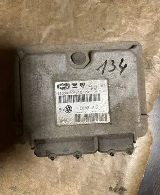 Volkswagen PASSAT B7 Engine control unit/module 036906014CF