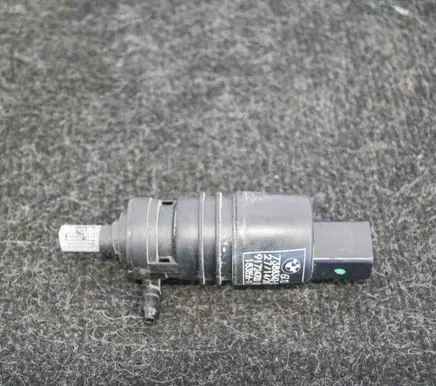 BMW X3 F25 Windscreen/windshield washer pump 7388343