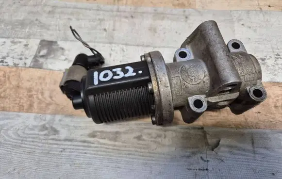 Opel Vectra C EGR valve 55215031
