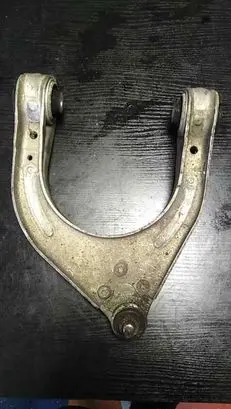 Mercedes-Benz E W211 Front lower control arm/wishbone 211331008
