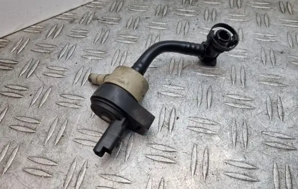 Mini Cooper Countryman R60 Vacuum valve V762453780 7624537