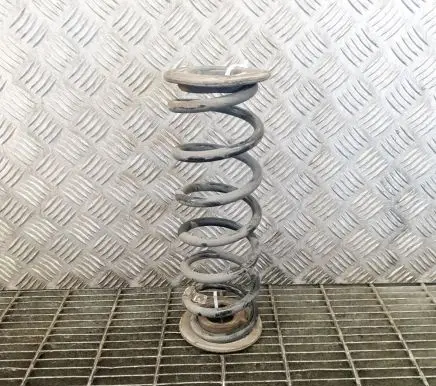 Volkswagen Golf VII Rear coil spring 5Q0511115GG 5Q0512149A