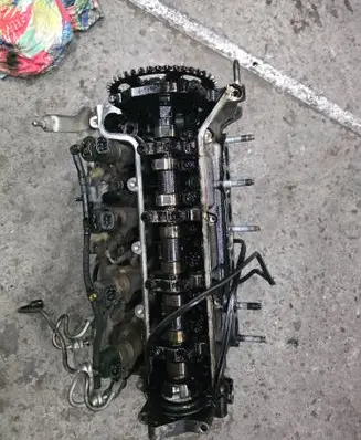 Toyota Yaris Engine head 1110133040