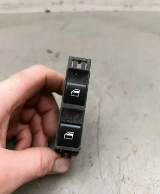 BMW 3 E46 Electric window control switch 8381514 13120220
