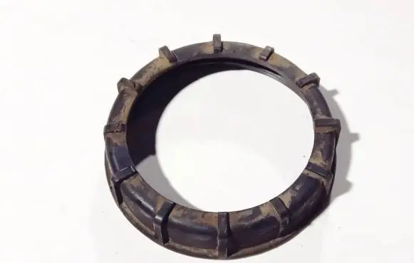 Audi A6 S6 C4 4A Fuel tank mounting bracket 