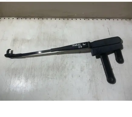 Volkswagen Touareg II Front wiper blade arm 7P0955410B