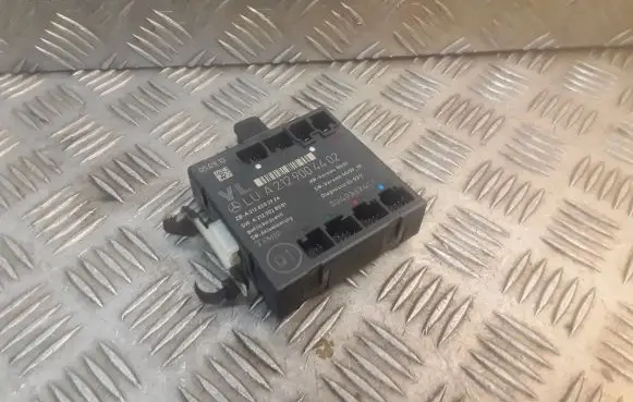 Mercedes-Benz C W204 Door control unit/module 2129004402 A2129004402