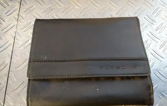 Porsche Cayenne (92A) Sunglasses storage box 