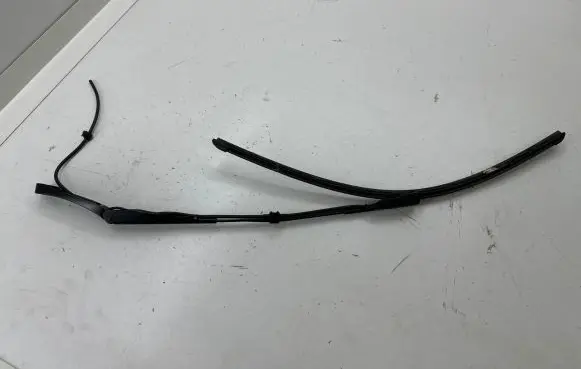 Tesla Model Y Windshield/front glass wiper blade 150705400A