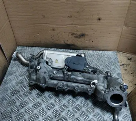 Mercedes-Benz E W212 Intake manifold A6421401675