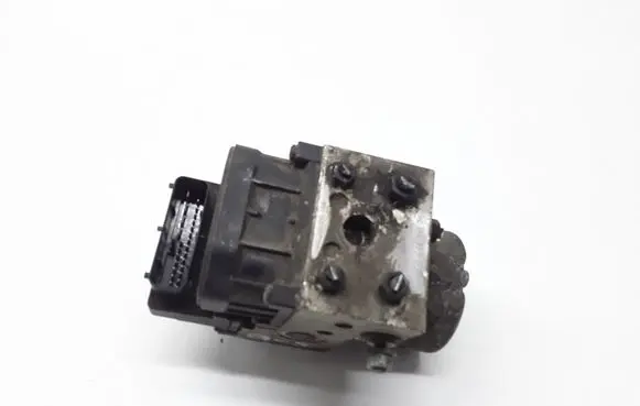 Volkswagen PASSAT B5 ABS Pump 8E0614111AB 0265216559 0273004281