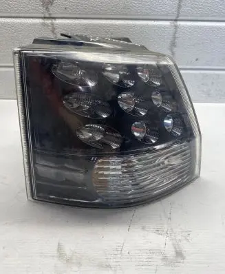 Mitsubishi Outlander Rear/tail lights 22087920