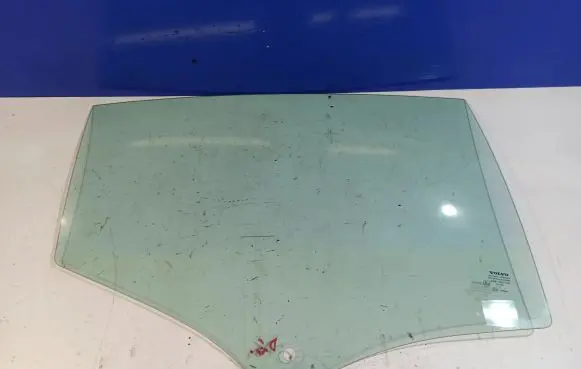 Volvo S60 Rear door window glass 31352202
