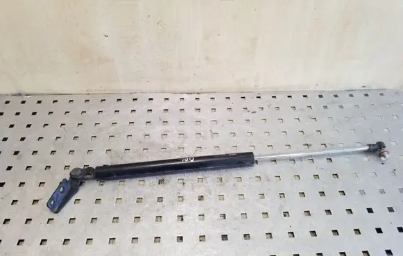 Subaru Forester SG Tailgate/trunk strut/damper