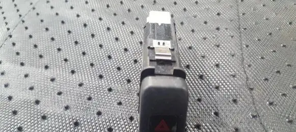 Honda HR-V Hazard light switch HD25M17479POM