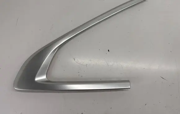 BMW 2 F44 Rear side glass trim 7483166 51377483166