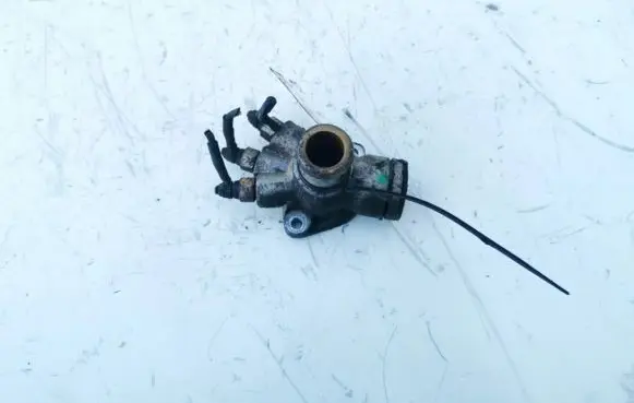 Audi A4 S4 B5 8D Engine coolant pipe/hose