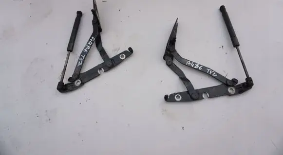 Audi A4 S4 B6 8E 8H Tailgate/trunk/boot hinge
