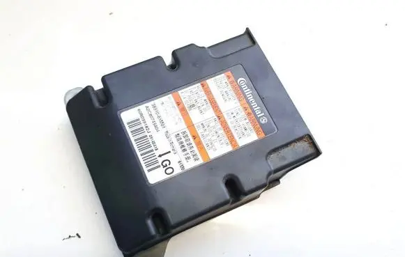 Suzuki SX4 S-Cross Airbag control unit/module 3891061m01 38910-61m01