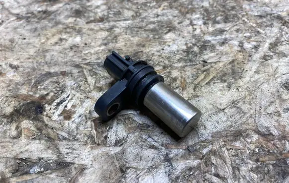 Nissan 350Z Camshaft position sensor A29690YA0