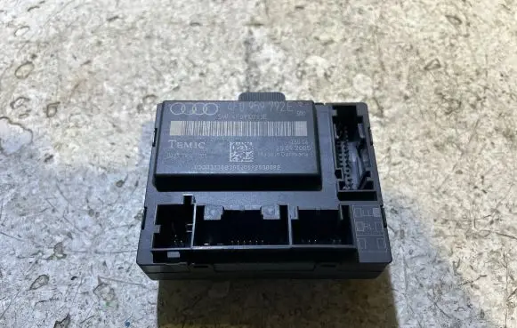 Audi A6 S6 C6 4F Door control unit/module 4F0959792E 4F0910793E 25092005
