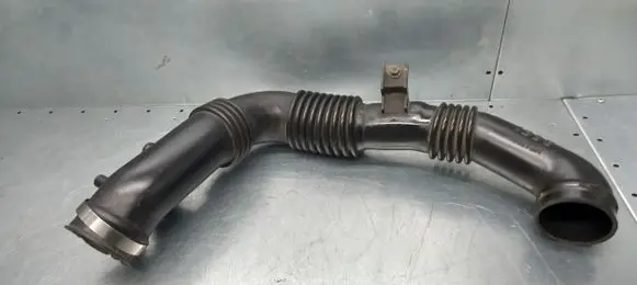 Mazda Demio Air intake hose/pipe