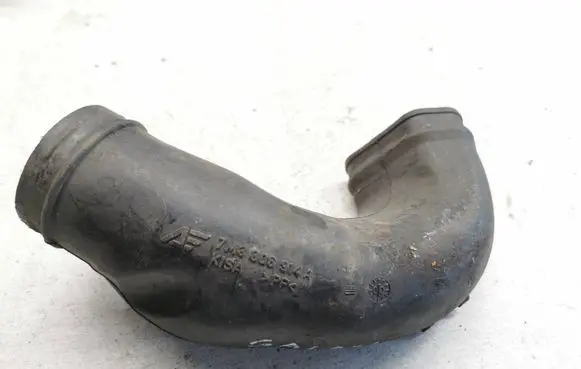 Ford Galaxy Air intake hose/pipe 7M3806914A