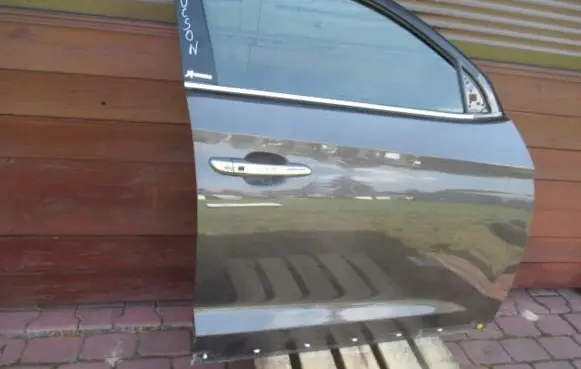 Hyundai Tucson LM Front door