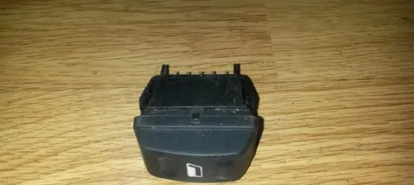 Citroen Xsara Picasso Electric window control switch