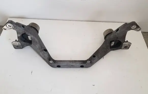 Audi Q7 4L Front subframe 7L6199207B