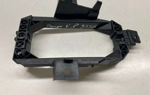 Opel Omega B2 Fog light bracket 