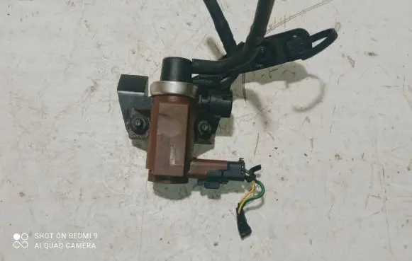 Ford Focus C-MAX Turbo solenoid valve 96500983 72832804