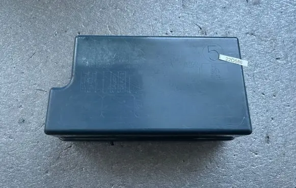 Nissan King Cab, Navara Fuse box cover 24382VK500