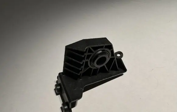 Audi A3 S3 8V Headlight/headlamp mounting bracket 8V0998121A