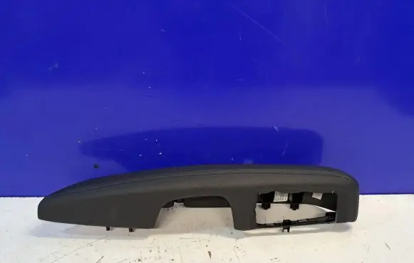 Volvo XC60 Front door card panel trim 31490919 31490231