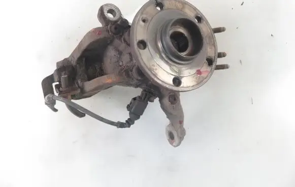 Volkswagen Golf V Front wheel hub spindle knuckle