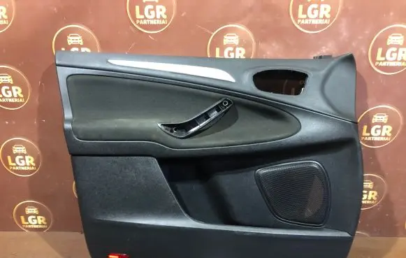 Front door card panel trim