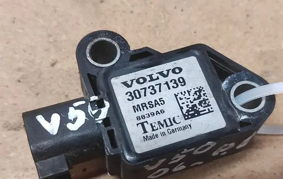 Volvo V50 Airbag deployment crash/impact sensor 30737139 8839A6