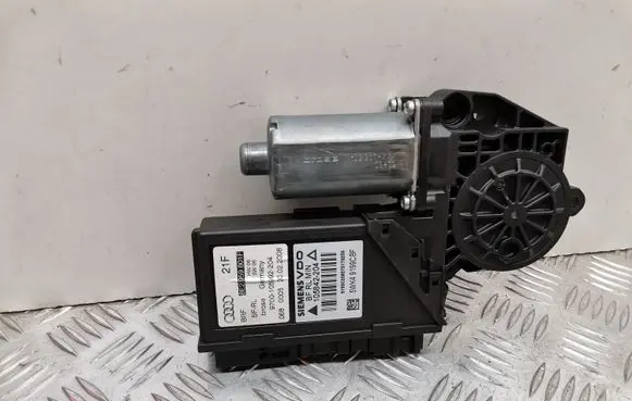 Audi A4 S4 B7 8E 8H Front door window regulator motor 8E2959801F 105842204 102237XXX
